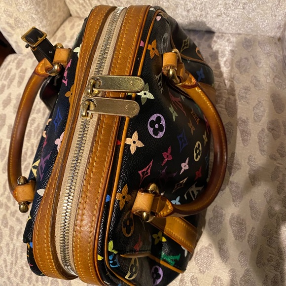 SOLD!!! ♥️❤️ Louis Vuitton Priscilla certified - Picture 8 of 16